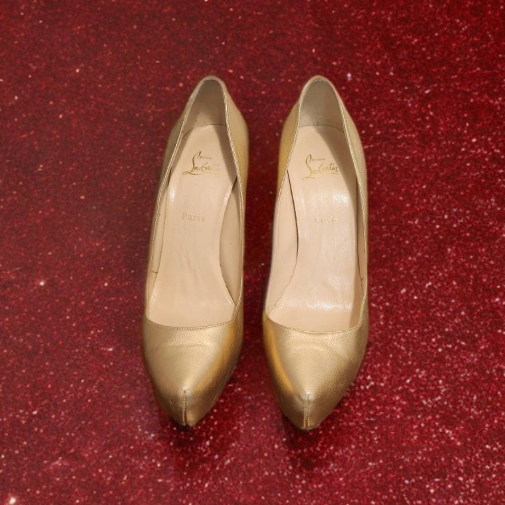 ****SOLD****Christian Louboutin, Size 42, metallic gold, 120 mm heel